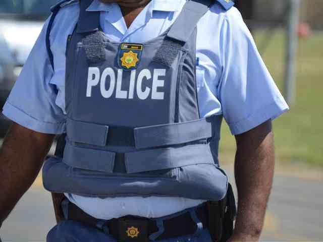 SA army police burn foreign illegal miners