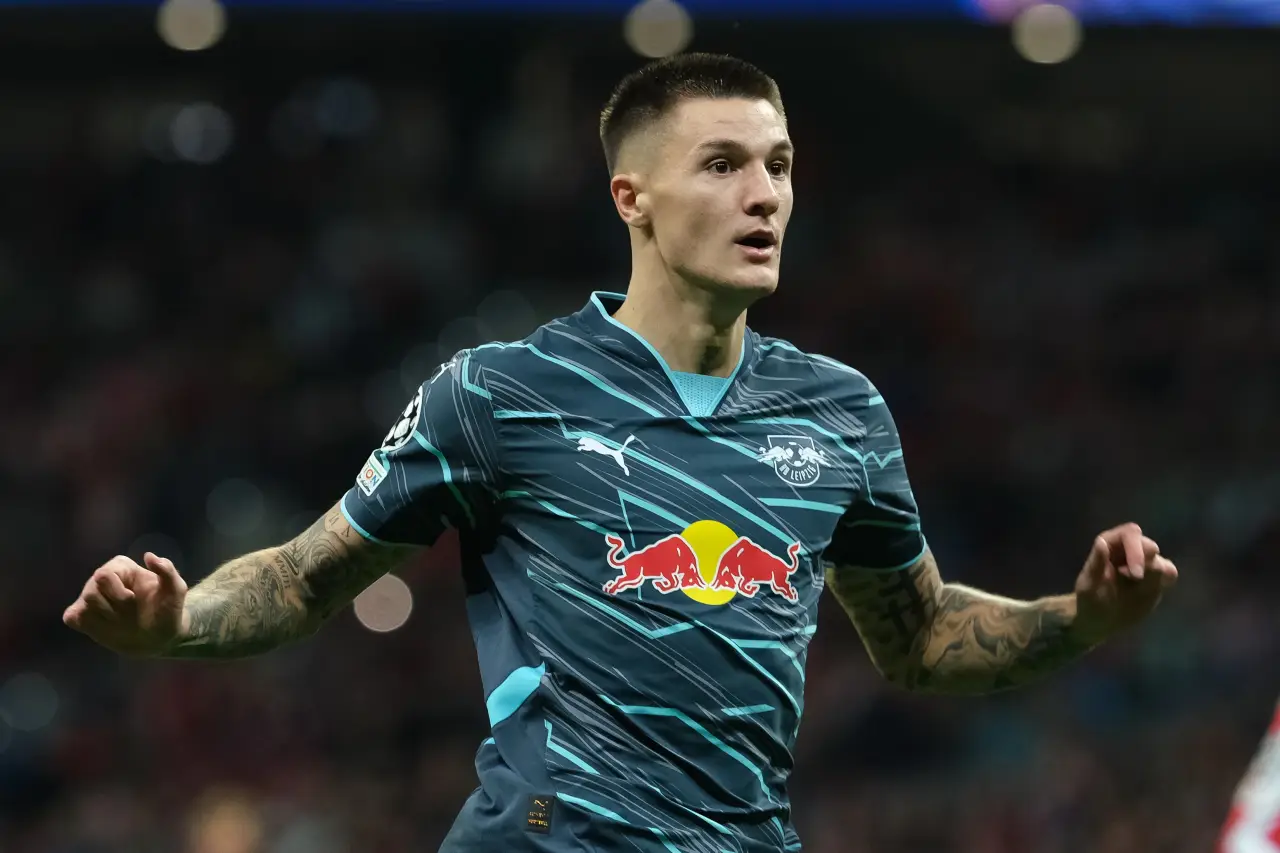 Manchester United overtake Newcastle in race to sign 74m Benjamin Sesko
