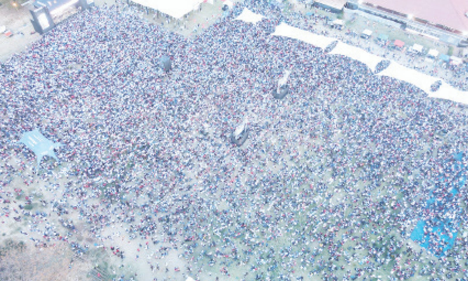 Doek and Slay breaks yet another crowd record