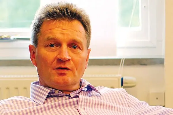 We wont shift policy because of stadium events and placards EU on sanctions