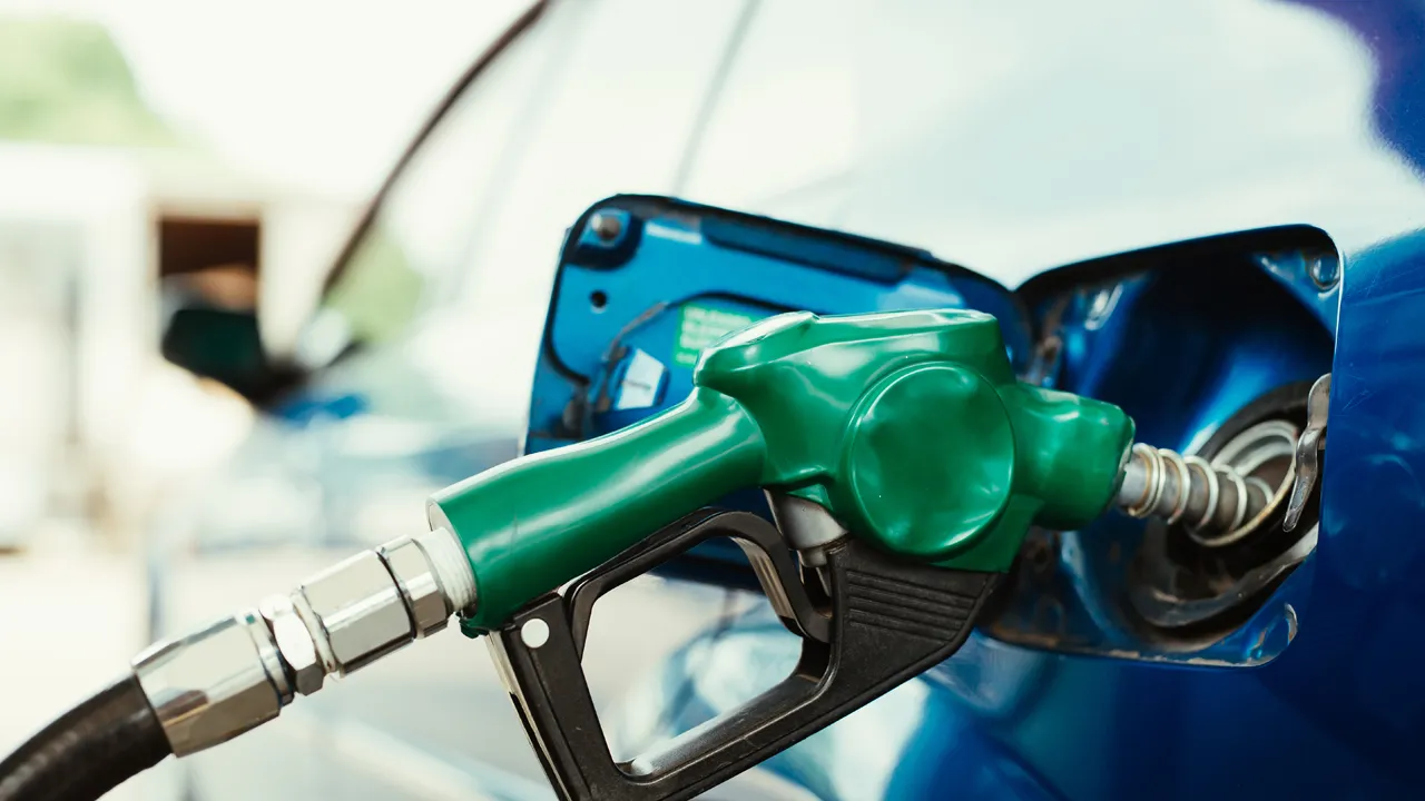 Impose stiff penalties on unscrupulous fuel dealers