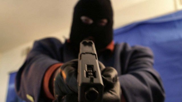 SHOTS FIRED IN BYO CBD ROBBERY Gunmen hit man for US4 000 R60 000
