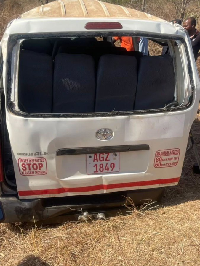 Two women one pregnant killed other passengers injured fatal RTA along Shamva-Bindura highway