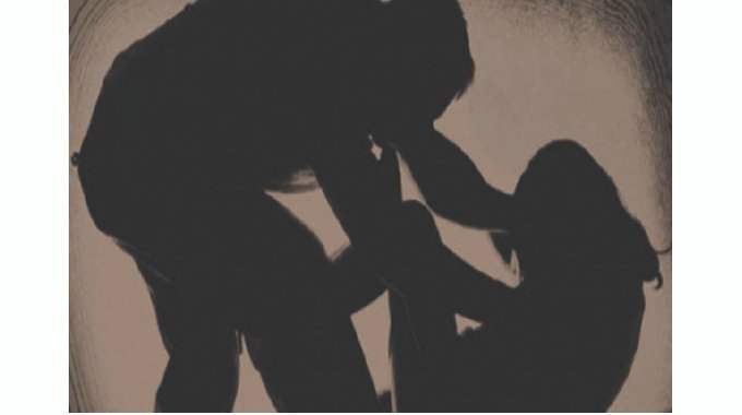 HUBBY MURDERS WIFE Midlands man beats spouse to death flees scene