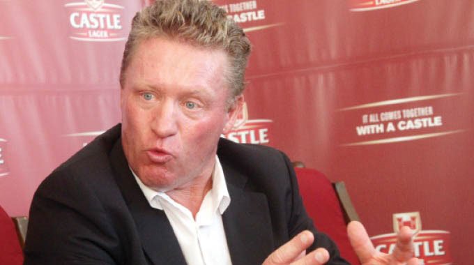 De Jonghs return in motion as Ngezi Platinum Stars visit Barbourfields Stadium