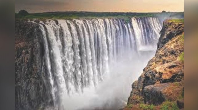 Passenger boom in Vic Falls