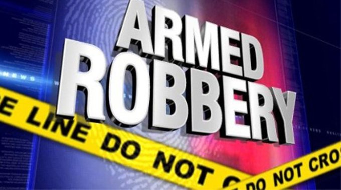 Illegal money changer loses money in brazen armed robbery incident