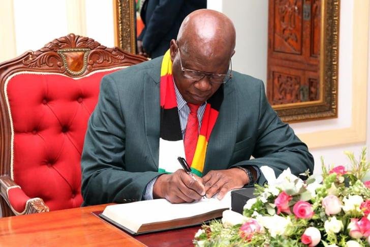 Chinamasa takes on Mutsvangwa Obert Mpofu