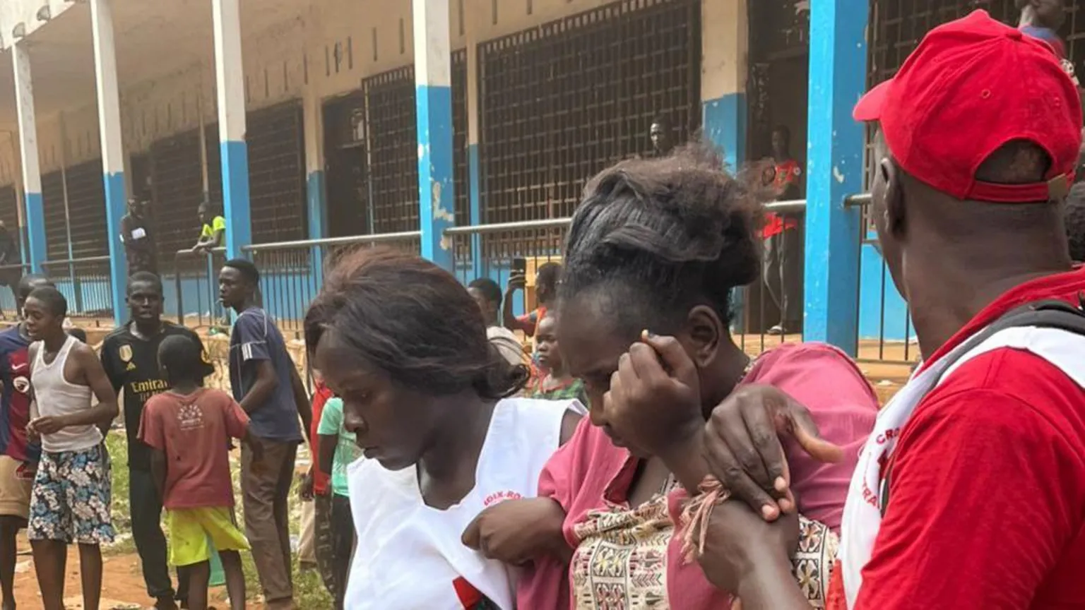 Crush kills 29 pupils taking exams after blast in Central Africa - NewZimbabwecom