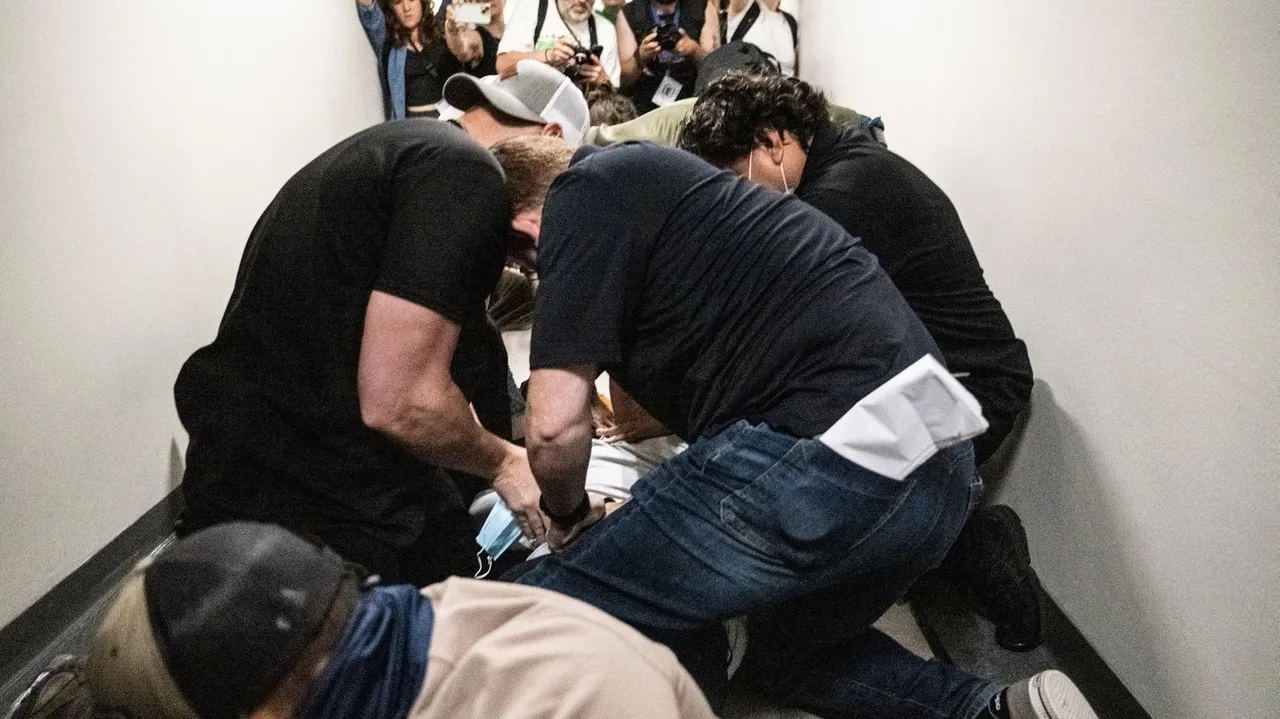 Masked ICE arrests deportations on Long Island an elusive mission - Newsday