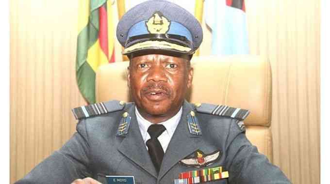 ED retires Moyo appoints Nzvede as Air Force commander