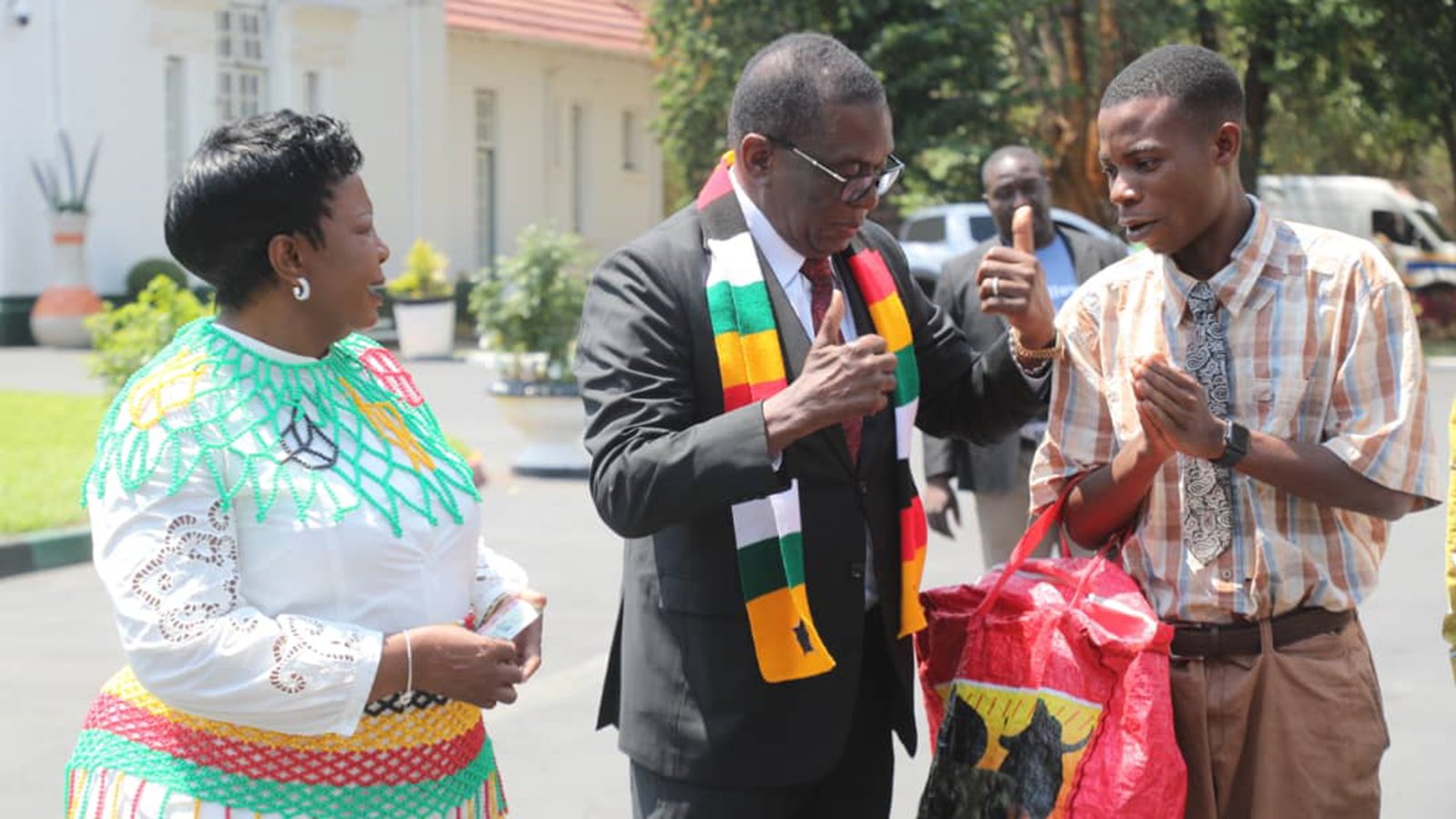 Comic Elder Applauds Dr. Tungwarara’s Key Role as President Mnangagwa Delivers Ford Raptor Gift