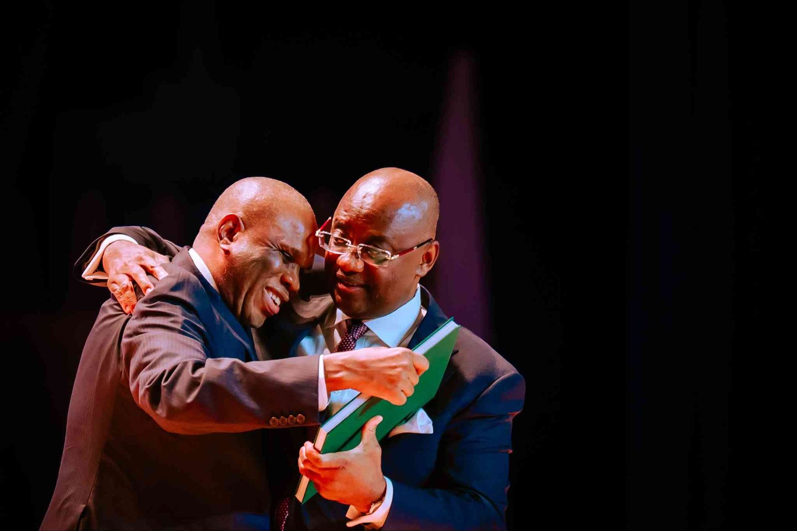 AMH journos shine at media awards