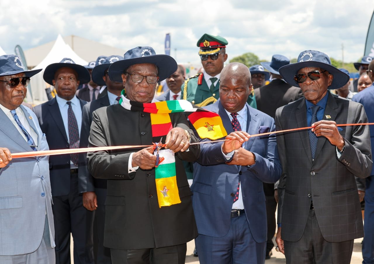 President Mnangagwa Commissions New Geo-Pomona Waste Management Equipment