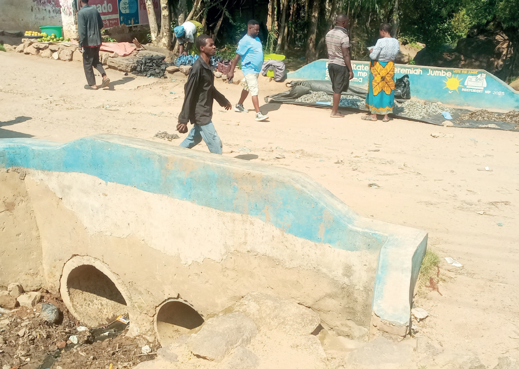 Group cash transfers for disaster preparedness