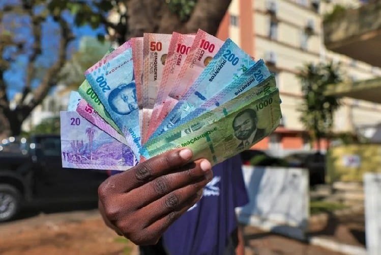 Reformas fiscais vão render mais 15 mil milhões ao Estado
