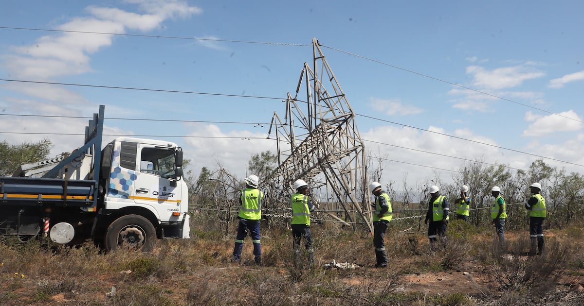 Co-operation between sectors key to solving power, water crisis