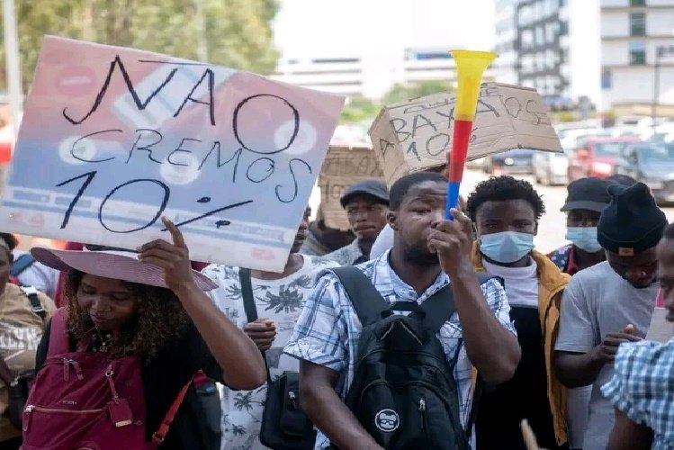 Agentes do M-Pesa manifestam-se contra a taxa sobre as suas comissões