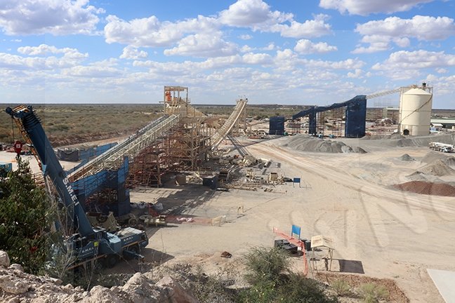 Minister Clarifies Khoemacau Regulatory Status