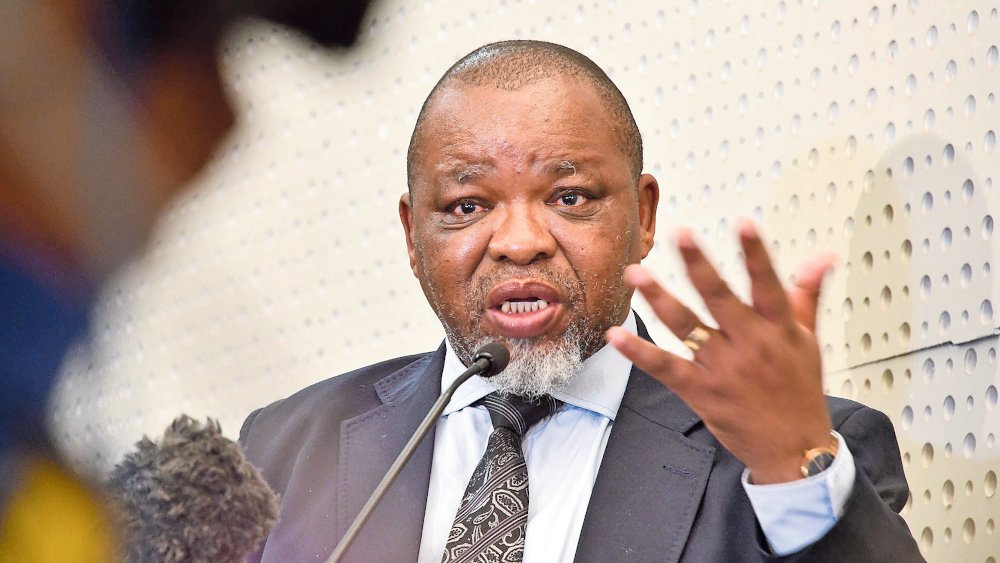 ‘King coal is back’, says Mantashe