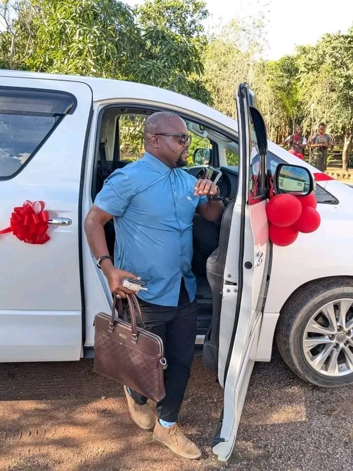 Empowering traditional leadership: Professor Gibson Mwewa donates vehicles to chiefs in Mansato Chiefs in Mansa