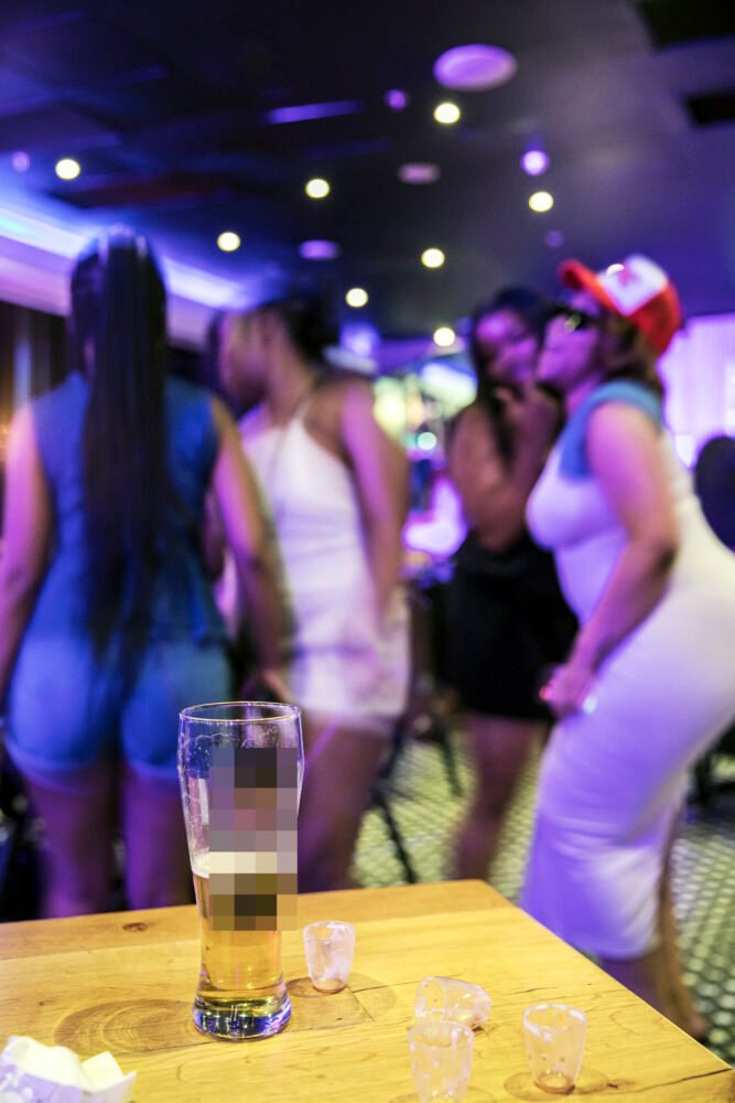 Top investigative journalist leaves no stone unturned while investigating claim by Castle Lite