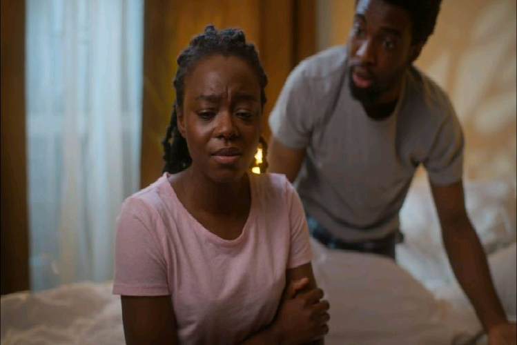 Homem divorcia-se porque esposa colocou implante enquanto ele viajava em missão de trabalho