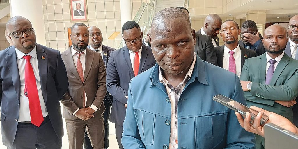 Otsutsa aopseza kunyanyala zokambirana atamangidwa