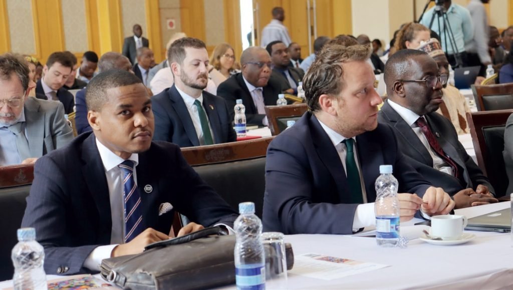 Exports slump fuels crisis—World Bank