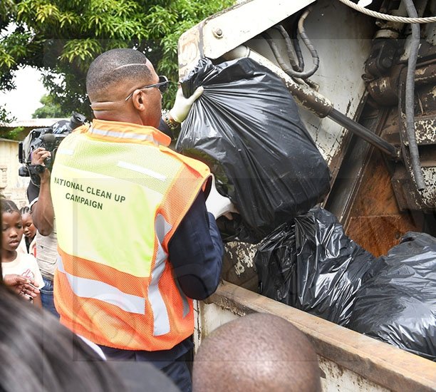 Govt to refurbish all schools