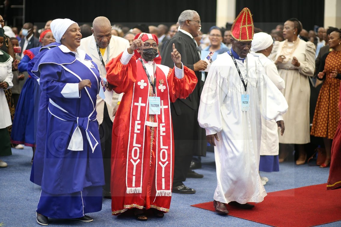 Government withdraws mandatory theology qualifications