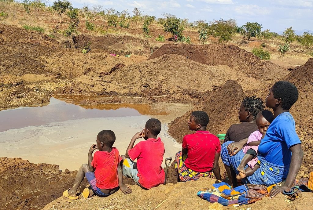 When children inherit illiteracy