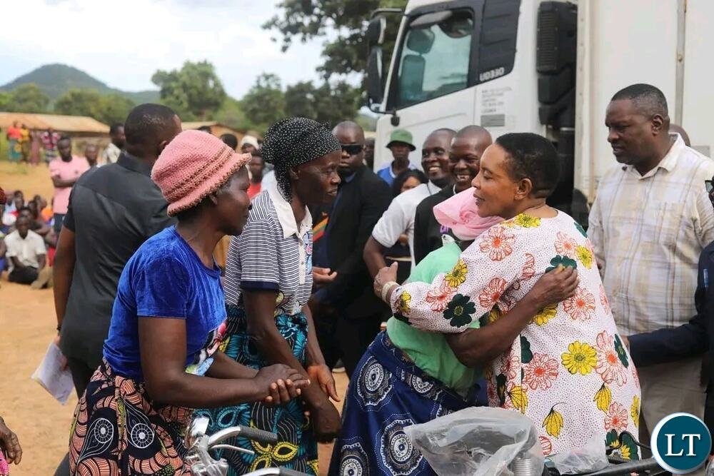 Nelly Mutti Foundation donates to vulnerable people...