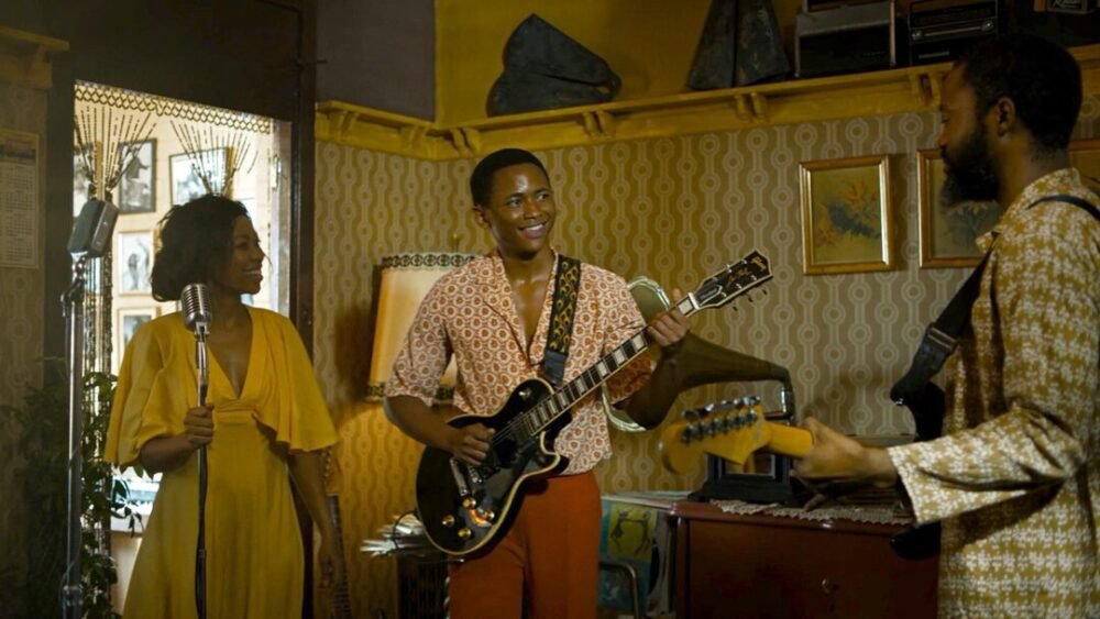 ‘Laundry’ finds resistance in the music