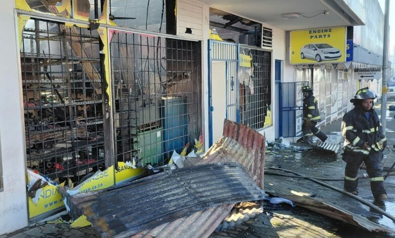 Video: Firefighters injured, 70 evacuated as fire breaks out in Ekurhuleni