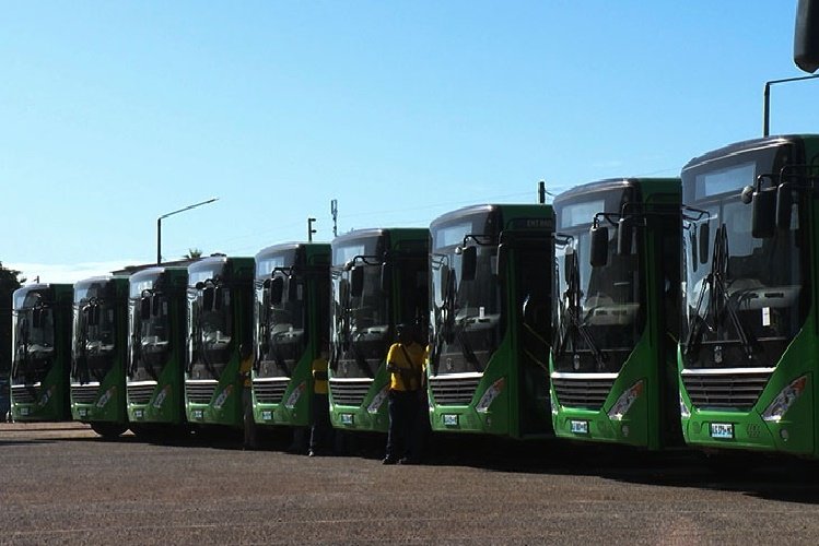 Lote de autocarros a gás chegará ao país em Maio