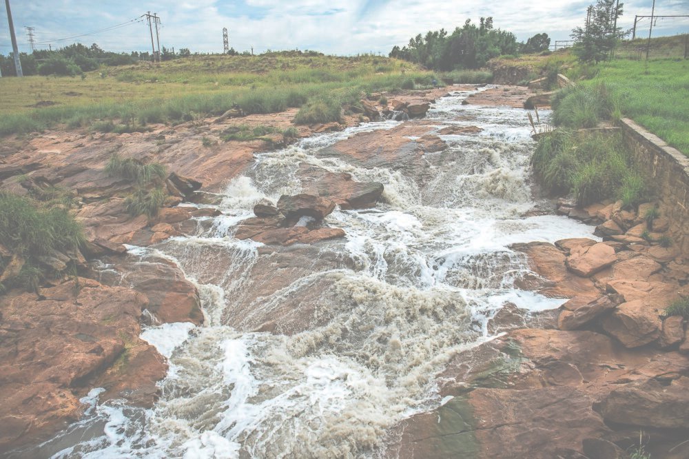 Pollution threatens vital waterway