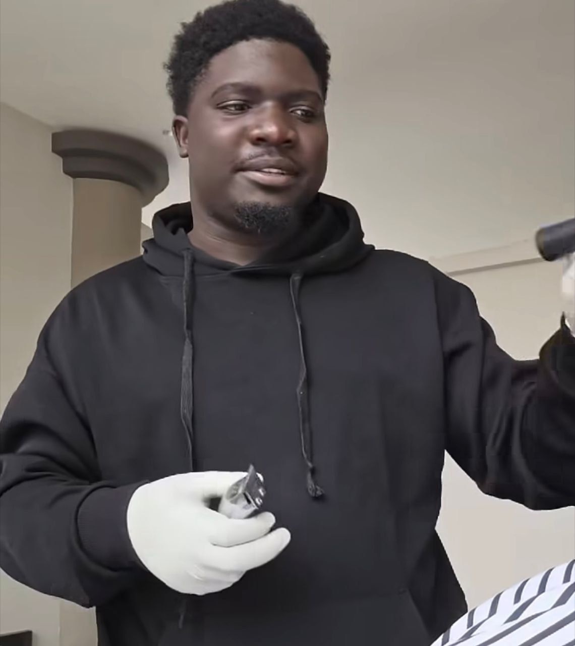 Clean shave: Chivayo’s barber gets Merc blessing