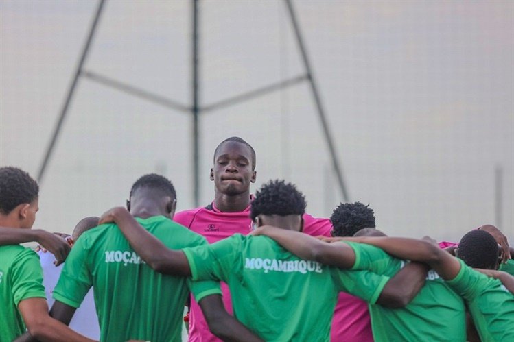 Mambinhas sub-17 já cumprem estágio em Marrocos com todos jogadores convocados