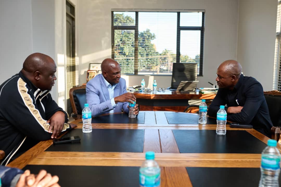 Manica Diamonds strengthen vision for growth as club leadership meets new patron Chitambo