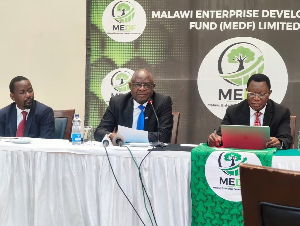 Medf targets 260 000 withnew loans, ropes in groups