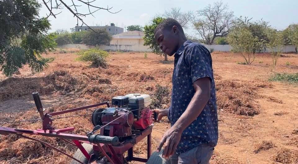 Mozambique: Tete brothers build multi-cultivator and motorcycle using recycled materials