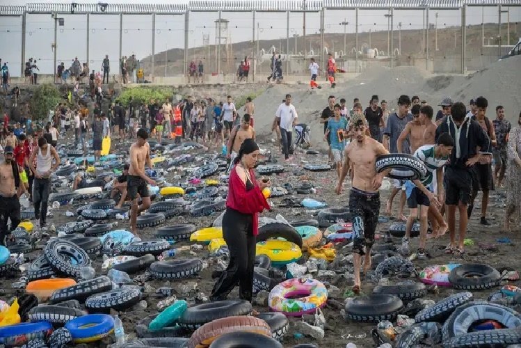 Pelo menos 19 migrantes morrem afogados em tentativa de travessia rumo à Espanha