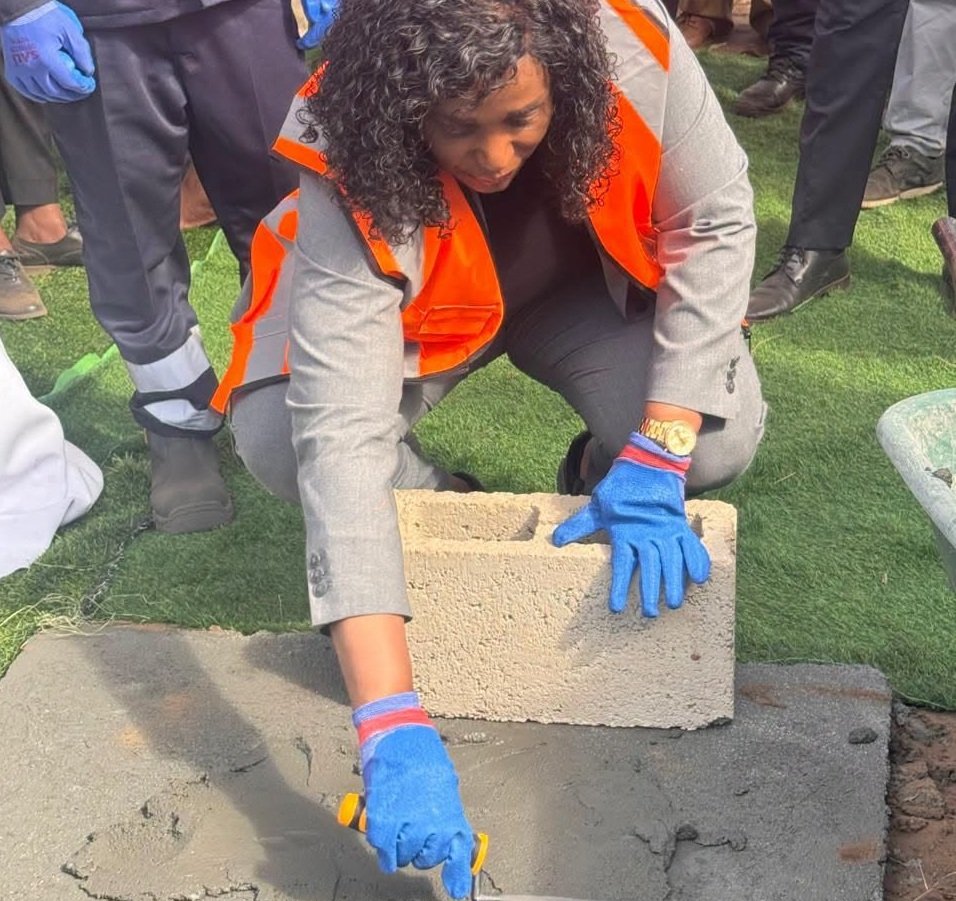 Mozambique: Maputo Port invests 67 million meticais in Pessene Secondary School project